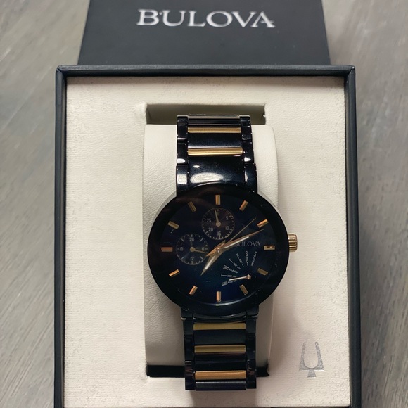 NWT Bulova Gold & Black Men’s Watch - Picture 4 of 9